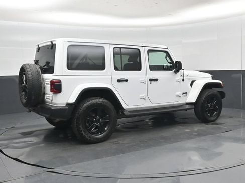 Used 2022 Jeep Wrangler Unlimited Sahara AWD/4WD image 29