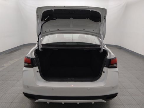 Used 2025 Nissan Versa SV FWD image 29