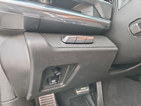 Used 2024 Chevrolet Corvette Z06 RWD image 17