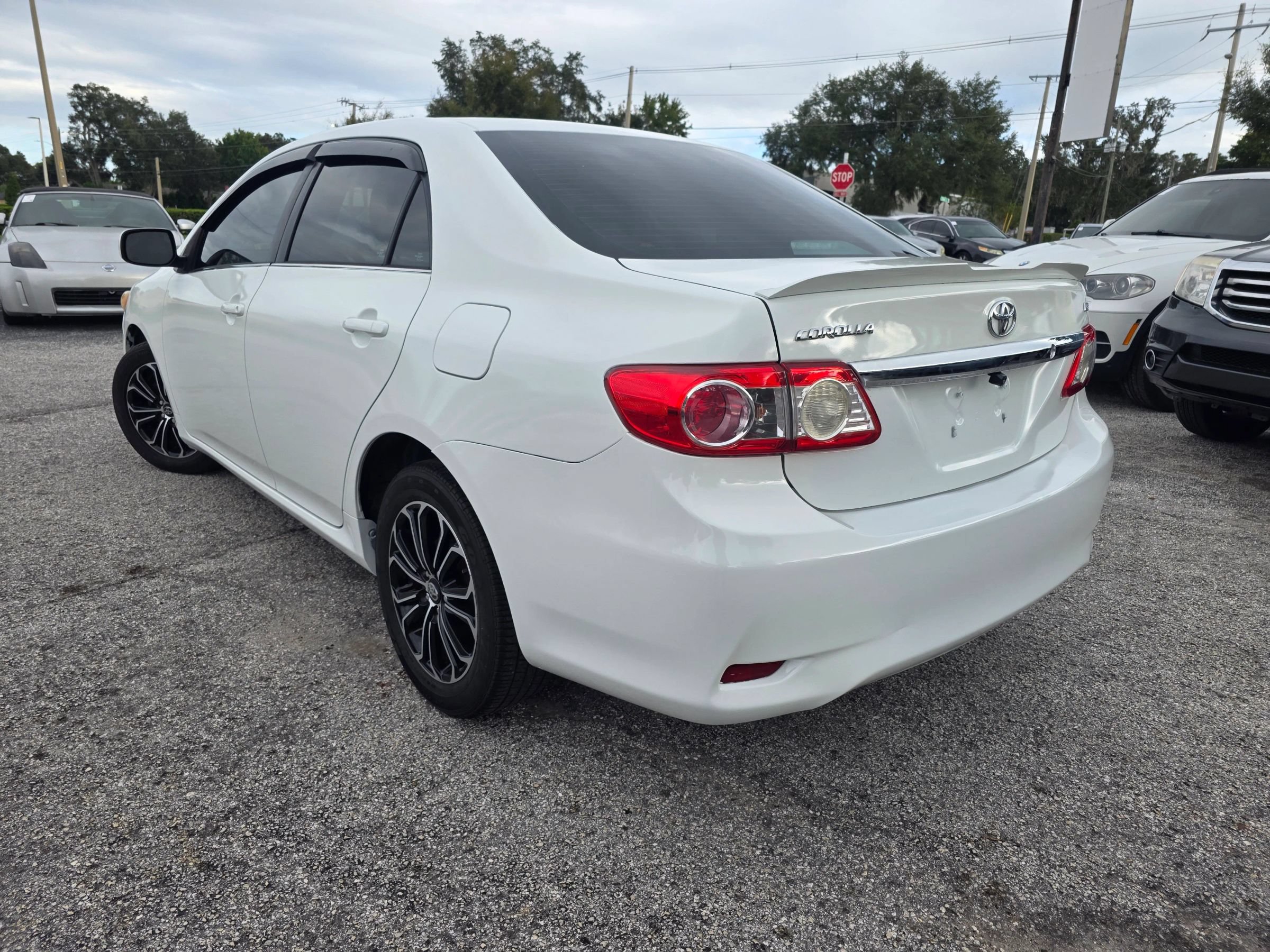 Used 2013 Toyota Corolla LE FWD image 5