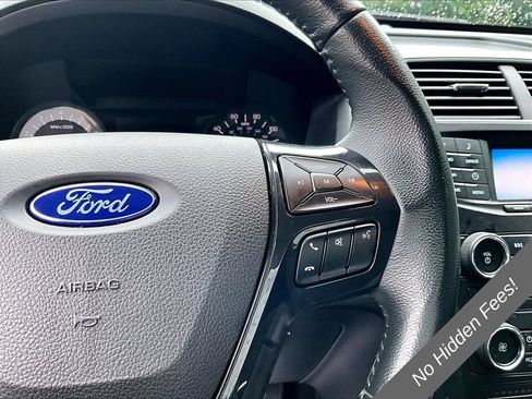 Used 2017 Ford Explorer XLT AWD/4WD image 13