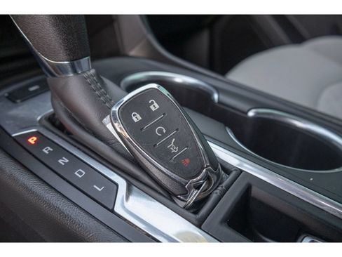 Used 2021 Chevrolet Equinox LT AWD/4WD image 27