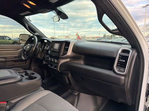 Used 2021 RAM 2500 Big Horn image 21