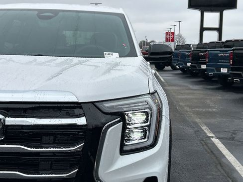 New 2026 GMC Terrain Elevation w/ Technology Package II AWD/4WD image 12