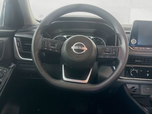Used 2024 Nissan Rogue S AWD/4WD image 17