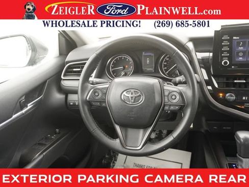 Used 2024 Toyota Camry SE image 8