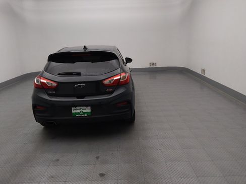 Used 2019 Chevrolet Cruze LT w/ Convenience Package FWD image 7