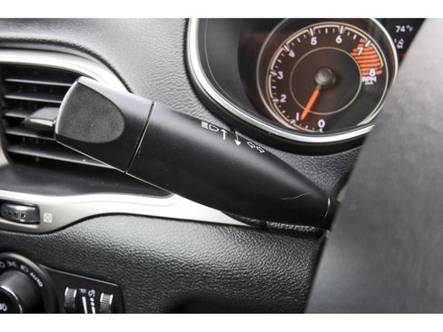 Used 2022 Jeep Cherokee Latitude Lux w/ Sun & Sound Group image 20