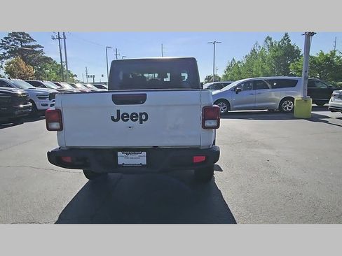 New 2026 Jeep Gladiator Sport AWD/4WD image 33