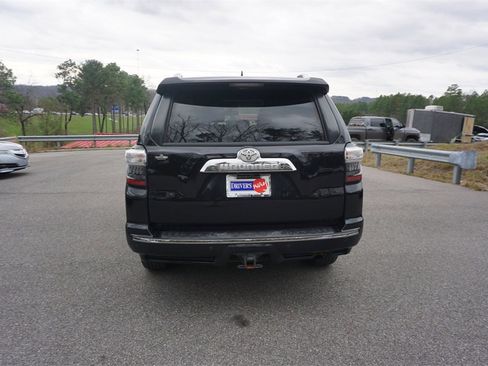 Used 2016 Toyota 4Runner Limited image 20