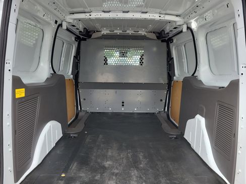 Used 2022 Ford Transit Connect XLT FWD image 12