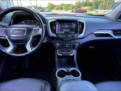 Used 2023 GMC Terrain SLT FWD image 7