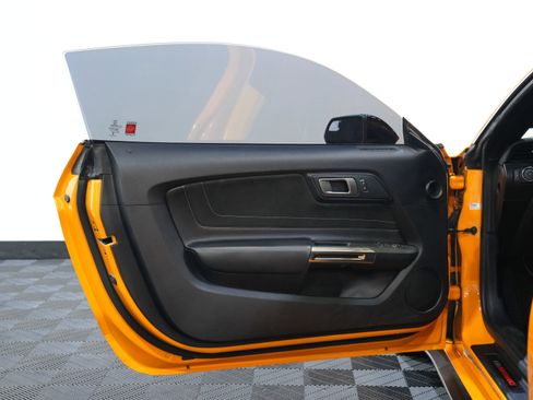 Used 2018 Ford Mustang Shelby GT350 image 22