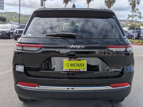New 2026 Jeep Grand Cherokee Laredo X RWD image 4