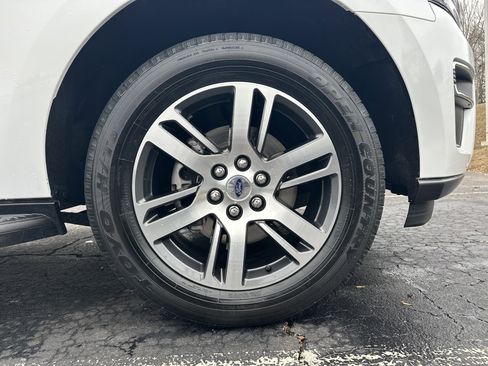 Used 2024 Ford Expedition Max Limited image 13