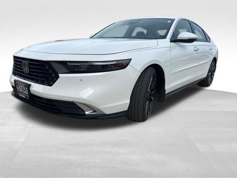 Used 2023 Honda Accord Touring image 1