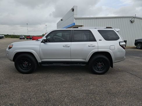 Used 2023 Toyota 4Runner SR5 RWD image 5