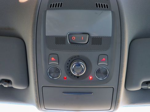 Used 2013 Audi A4 2.0T Premium image 39