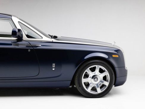 Used 2010 Rolls-Royce Phantom Coupe image 23