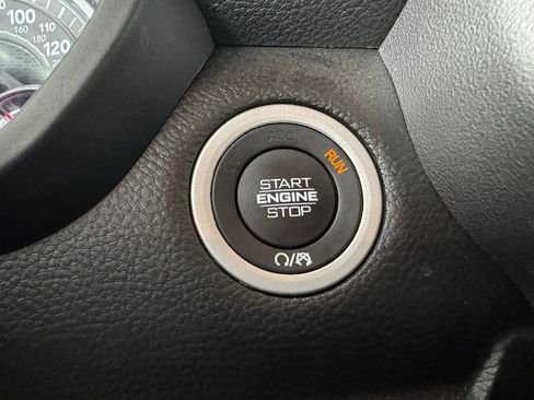 Used 2023 RAM 1500 Big Horn AWD/4WD image 30