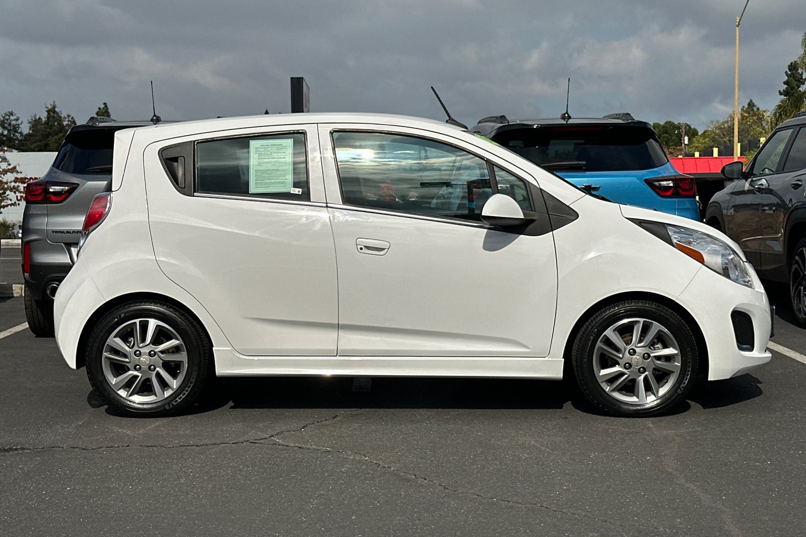 Used 2014 Chevrolet Spark LT FWD image 4