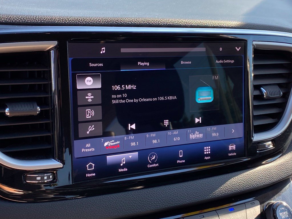 Used 2024 Chrysler Pacifica Touring-L FWD image 15