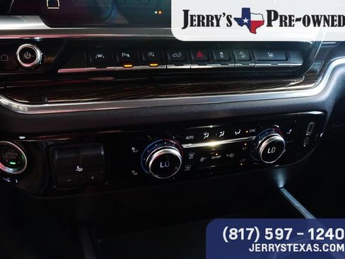 Used 2023 GMC Sierra 1500 Elevation w/ Elevation Premium Package AWD/4WD image 14