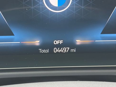 Used 2025 BMW 330i Sedan w/ Convenience Package image 35