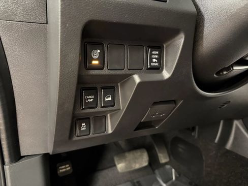 Used 2022 Nissan Frontier SV w/ Technology Package AWD/4WD image 16