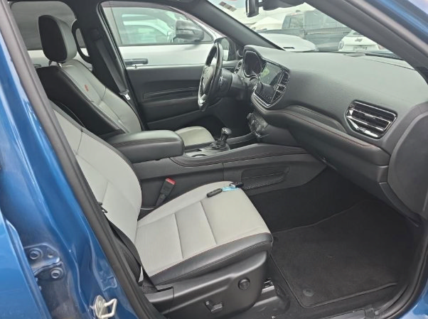 Used 2023 Dodge Durango R/T w/ Tow 'N Go Package AWD/4WD image 7