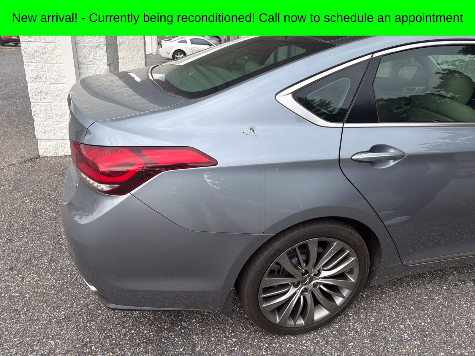Used 2015 Hyundai Genesis 5.0 RWD image 5