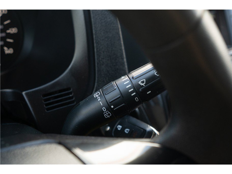 Used 2019 Ford Explorer FWD image 17