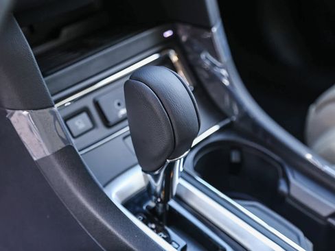 New 2026 Subaru Ascent Limited image 21