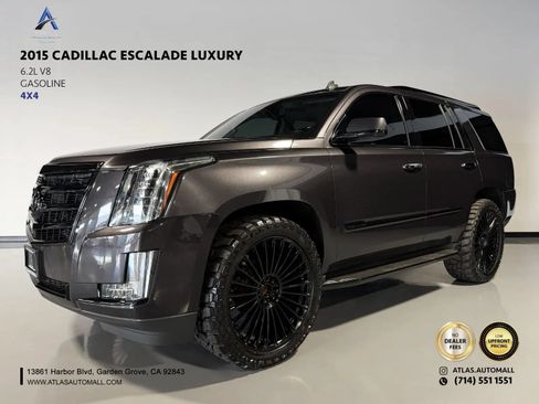 Used 2015 Cadillac Escalade Luxury AWD/4WD image 1