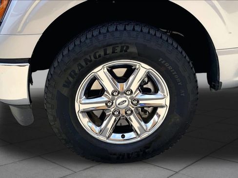 Used 2025 Ford F150 XLT w/ Equipment Group 301A Standard AWD/4WD image 11