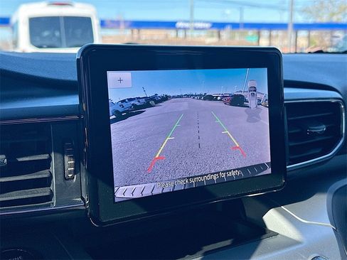 Used 2023 Ford Explorer XLT w/ Equipment Group 202A image 23