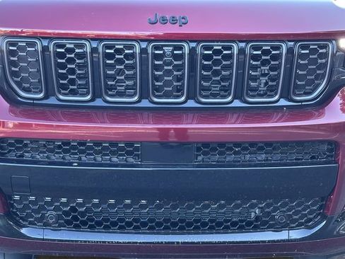 New 2025 Jeep Grand Cherokee L Summit image 9