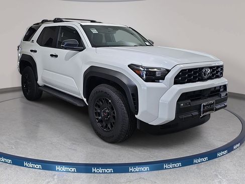 Used 2025 Toyota 4Runner TRD Off-Road Premium w/ Tow Technology Package AWD/4WD image 4