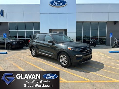 Used 2023 Ford Explorer XLT w/ Equipment Group 202A AWD/4WD image 1
