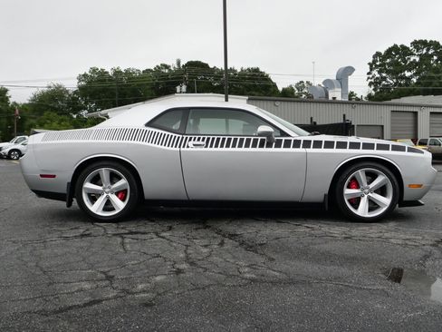 Used 2009 Dodge Challenger SRT8 image 26