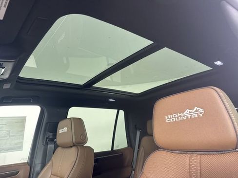 New 2026 Chevrolet Tahoe High Country w/ Sun And Tow Package AWD/4WD image 37