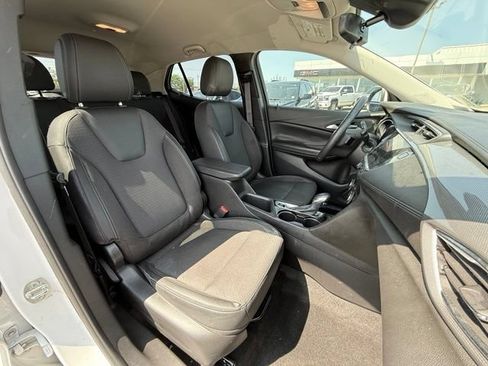 Used 2020 Buick Encore GX Preferred w/ Cold Weather Comfort Package FWD image 7