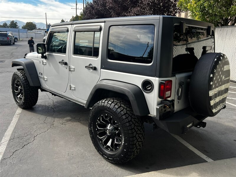 Used 2007 Jeep Wrangler Unlimited X AWD/4WD image 5
