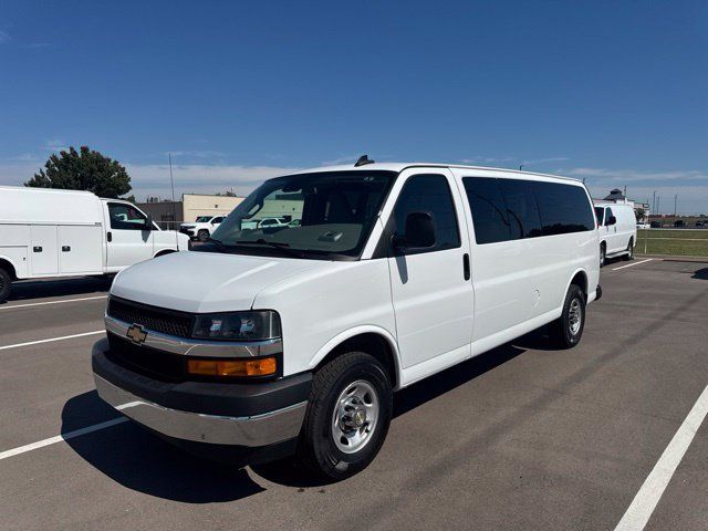 Used 2024 Chevrolet Express 3500 LT w/ LT Preferred Equipment Group RWD image 3