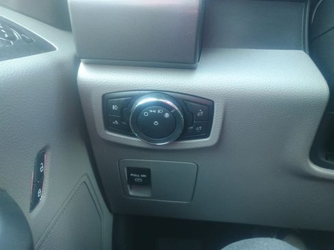 Used 2017 Ford F150 XLT image 24