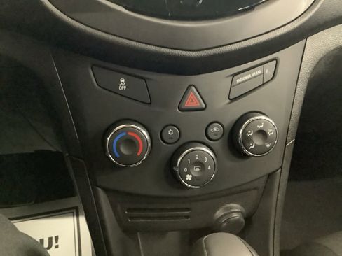 Used 2016 Chevrolet Trax LS AWD/4WD image 14
