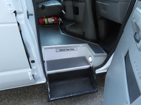 Used 2013 Ford E-150 and Econoline 150 w/ PWR Group RWD image 16