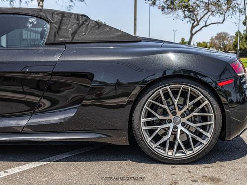 Used 2014 Audi R8 V10 w/ Full Leather Package AWD/4WD image 72