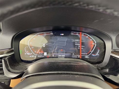 Used 2023 BMW 540i xDrive w/ Executive Package image 3