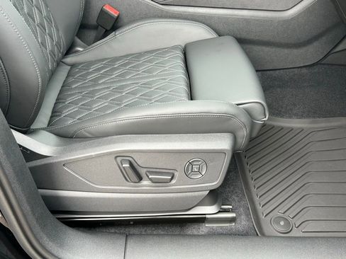 New 2026 Audi SQ5 Premium Plus image 46